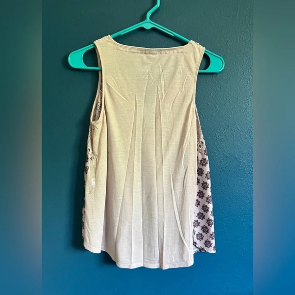 Skylar + Jade Floral Lavender Tank Top - Small - Picture 3 of 5